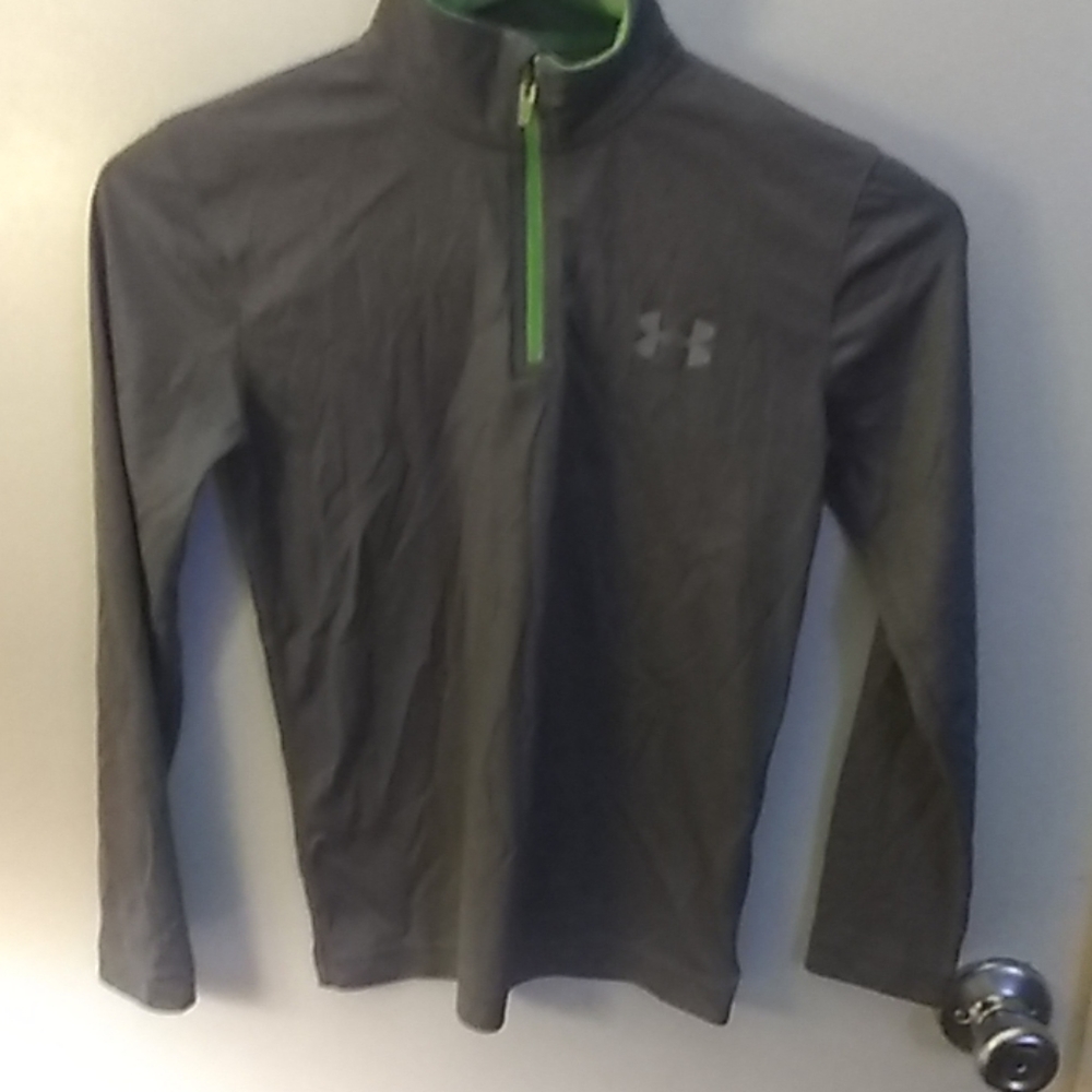Kids youth under armour shirt
